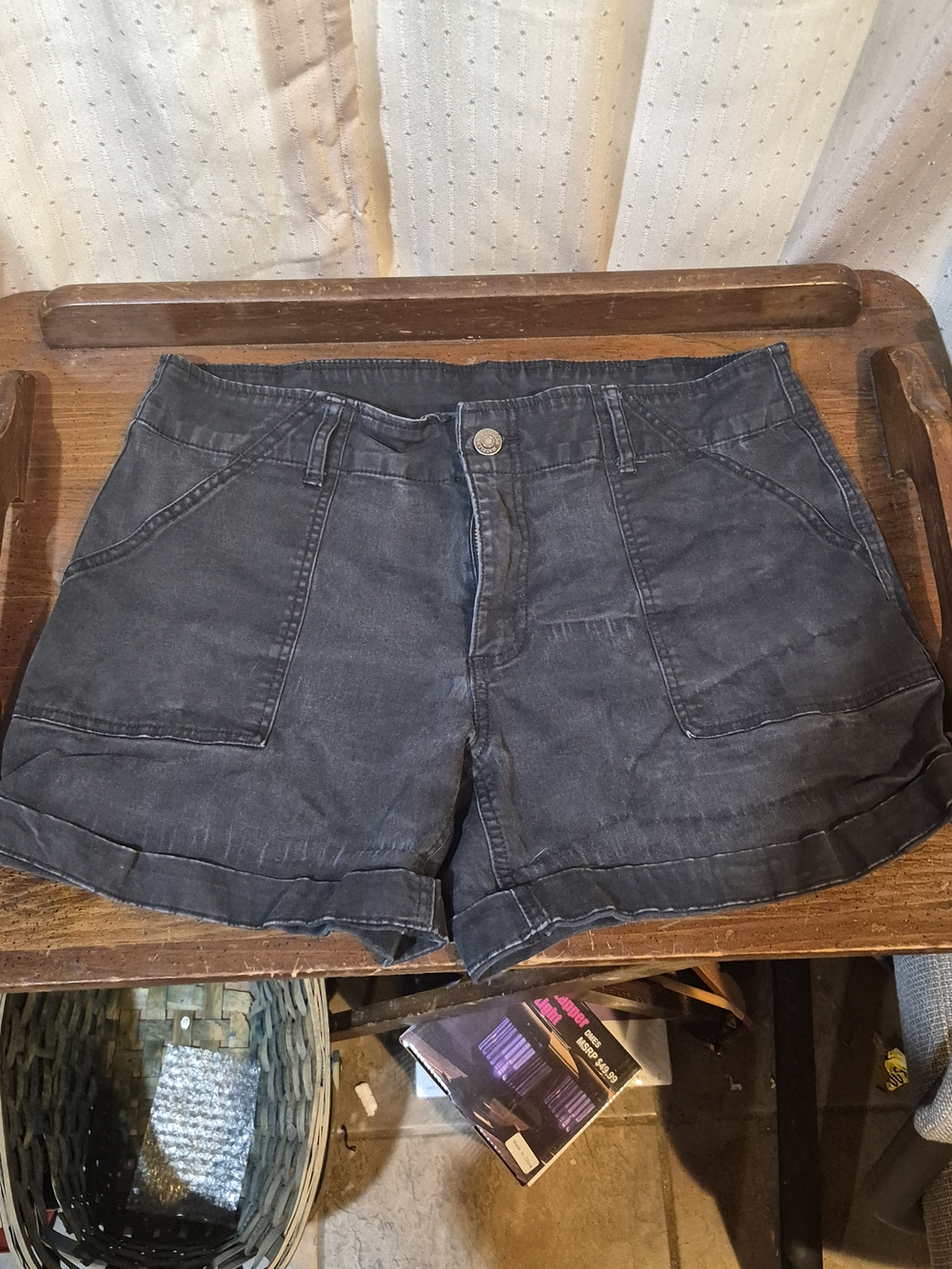 Magellan Outdoors Washed Black Utility Denim Patch Pocket Shorts Size 10